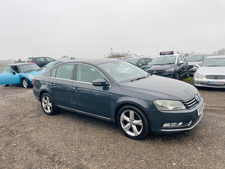 Volkswagen Passat 1.4 TSI BlueMotion Tech SE DSG Euro 5 (s/s) 4dr