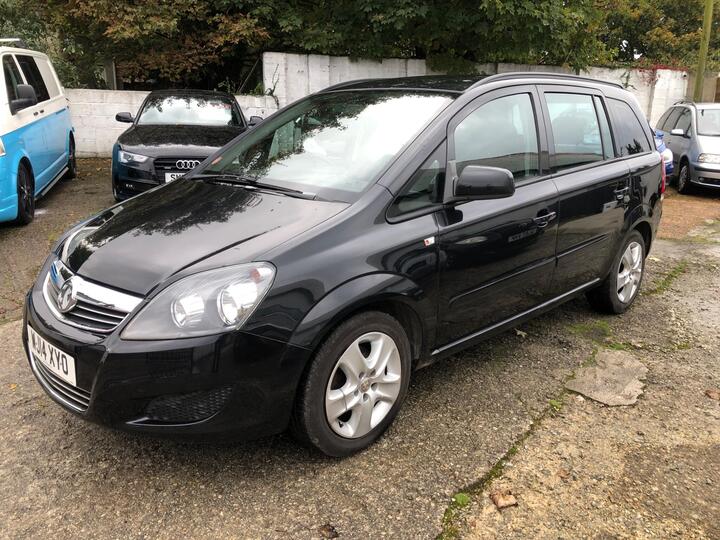 Vauxhall Zafira 1.8 16V Exclusiv Euro 5 5dr Vauxhall Zafira 1.8 16V Exclusiv Euro 5 5dr