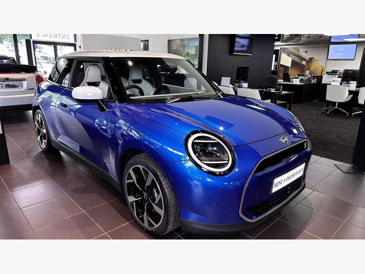 MINI Cooper SE 54.2kWh Exclusive Auto 3dr