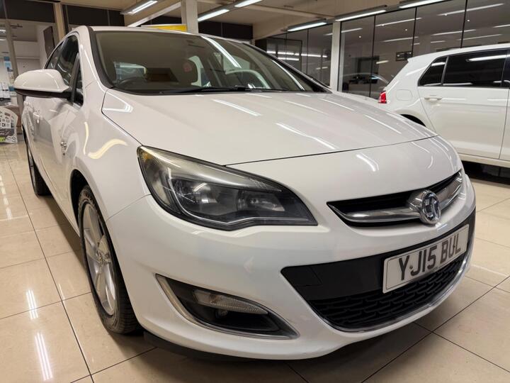 Vauxhall Astra 1.6i SRi Euro 6 5dr