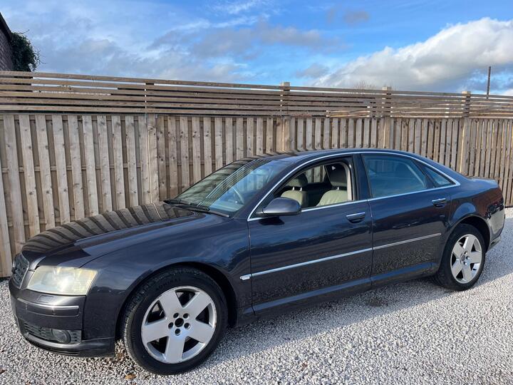 Audi A8 4.2 Quattro 4dr