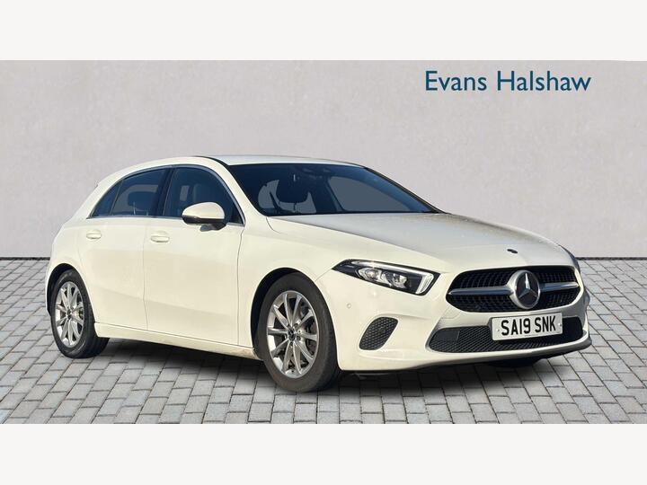 Mercedes-Benz A Class 1.5 A180d Sport (Executive) 7G-DCT Euro 6 (s/s) 5dr Mercedes-Benz A Class 1.5 A180d Sport (Executive) 7G-DCT Euro 6 (s/s) 5dr