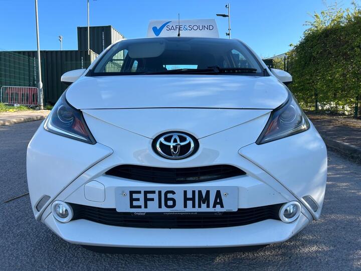 Toyota AYGO 1.0 VVT-i X-pression Euro 6 5dr