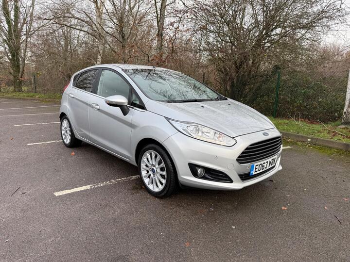 Ford Fiesta 1.6 TDCi Titanium X Euro 5 5dr