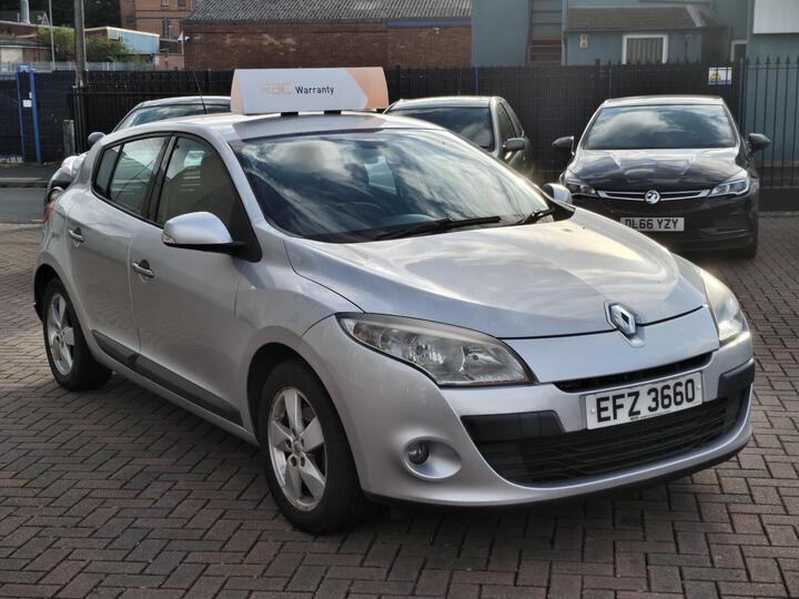 Renault Megane 1.6 16V Dynamique Euro 5 5dr