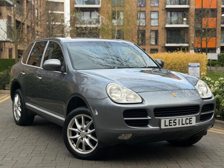 Porsche Cayenne 3.2 V6 Tiptronic S AWD 5dr