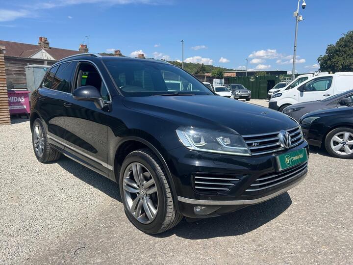 Volkswagen Touareg 3.0 TDI V6 BlueMotion Tech R-Line Tiptronic 4WD Euro 6 (s/s) 5dr