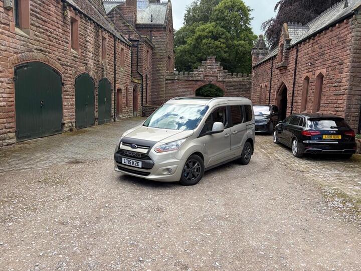 Ford TOURNEO CONNECT 1.6 TDCi Titanium Euro 5 5dr Ford TOURNEO CONNECT 1.6 TDCi Titanium Euro 5 5dr