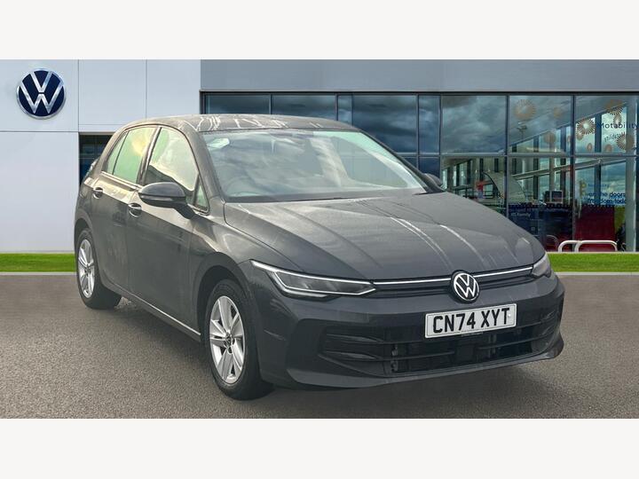 Volkswagen Golf 1.5 TSI Life Euro 6 (s/s) 5dr Volkswagen Golf 1.5 TSI Life Euro 6 (s/s) 5dr