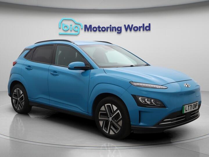 Hyundai KONA 64kWh Premium Auto 5dr (10.5kW Charger) Hyundai KONA 64kWh Premium Auto 5dr (10.5kW Charger)