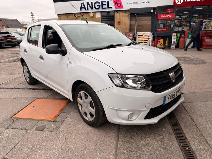 Dacia Sandero 1.2 Ambiance Euro 5 5dr Dacia Sandero 1.2 Ambiance Euro 5 5dr