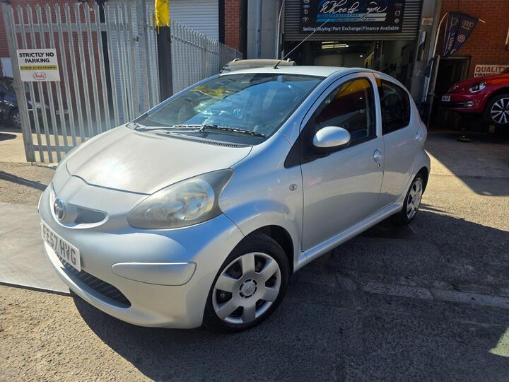 Toyota AYGO 1.0 VVT-i + Euro 4 5dr