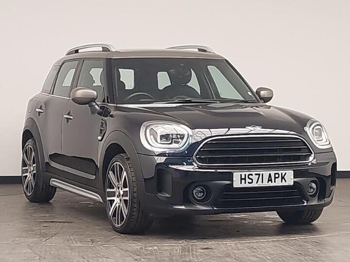 MINI Countryman 1.5 Cooper Exclusive Steptronic Euro 6 (s/s) 5dr MINI Countryman 1.5 Cooper Exclusive Steptronic Euro 6 (s/s) 5dr