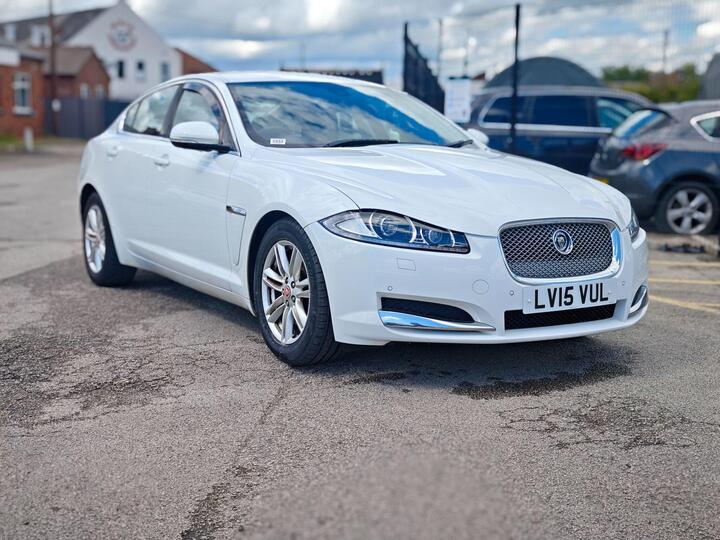 Jaguar XF 2.2d Luxury Auto Euro 5 (s/s) 4dr