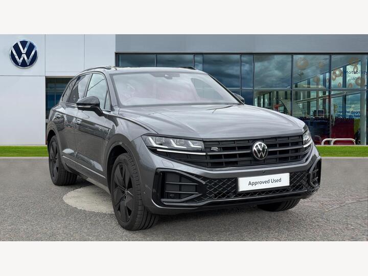 Volkswagen Touareg 3.0 TDI V6 Black Edition Tiptronic 4Motion Euro 6 (s/s) 5dr