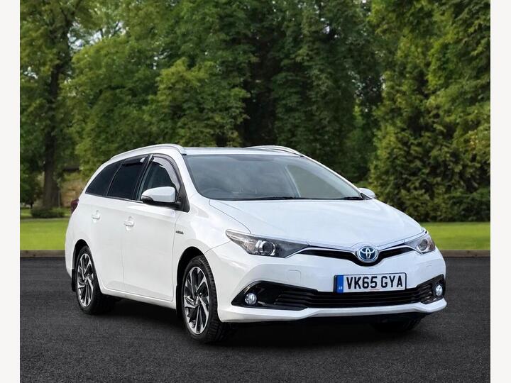 Toyota Auris 1.8 VVT-h Design Touring Sports CVT Euro 6 (s/s) 5dr