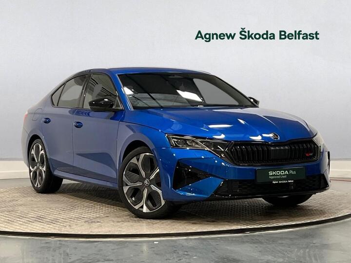 Skoda OCTAVIA 2.0 TSI VRS DSG Euro 6 (s/s) 5dr Skoda OCTAVIA 2.0 TSI VRS DSG Euro 6 (s/s) 5dr