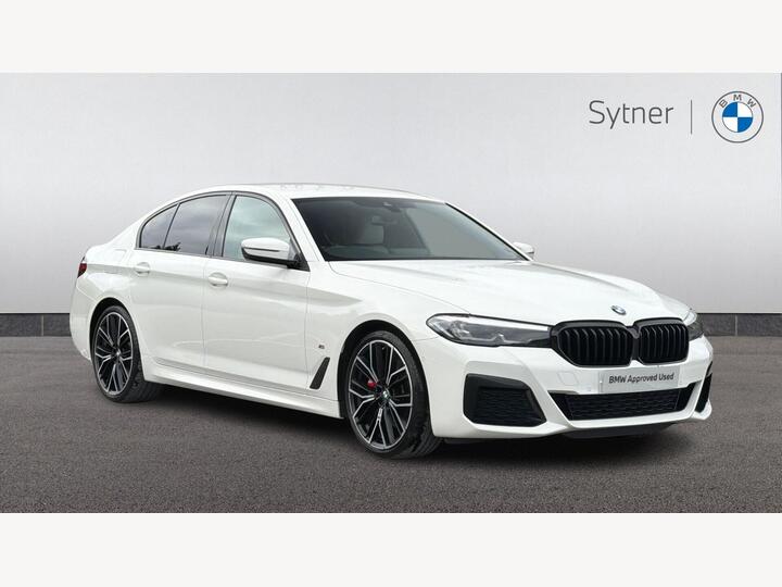 BMW 5 Series 2.0 520d MHT M Sport Steptronic Euro 6 (s/s) 4dr BMW 5 Series 2.0 520d MHT M Sport Steptronic Euro 6 (s/s) 4dr