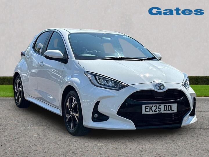 Toyota Yaris 1.5 VVT-h Design E-CVT Euro 6 (s/s) 5dr