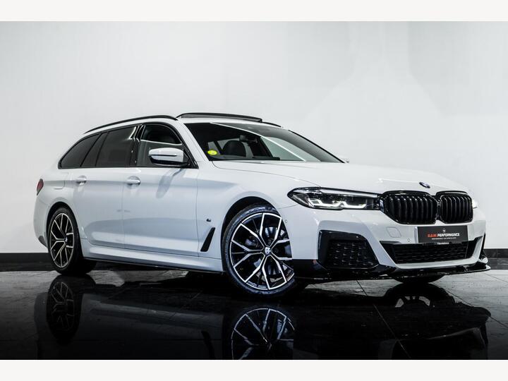 BMW 5 SERIES 2.0 520d MHT M Sport Touring Steptronic Euro 6 (s/s) 5dr BMW 5 SERIES 2.0 520d MHT M Sport Touring Steptronic Euro 6 (s/s) 5dr