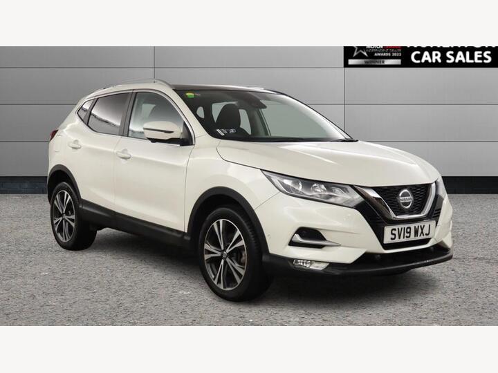 Nissan QASHQAI 1.3 DIG-T N-Connecta Euro 6 (s/s) 5dr