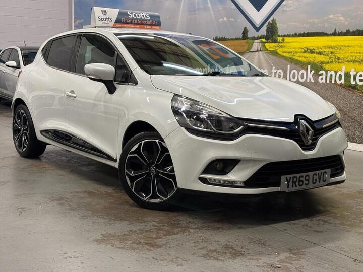 Renault CLIO 0.9 TCe Iconic Euro 6 (s/s) 5dr Renault CLIO 0.9 TCe Iconic Euro 6 (s/s) 5dr