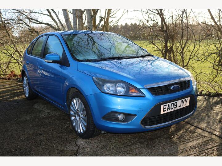 Ford Focus 1.8 Titanium 5dr