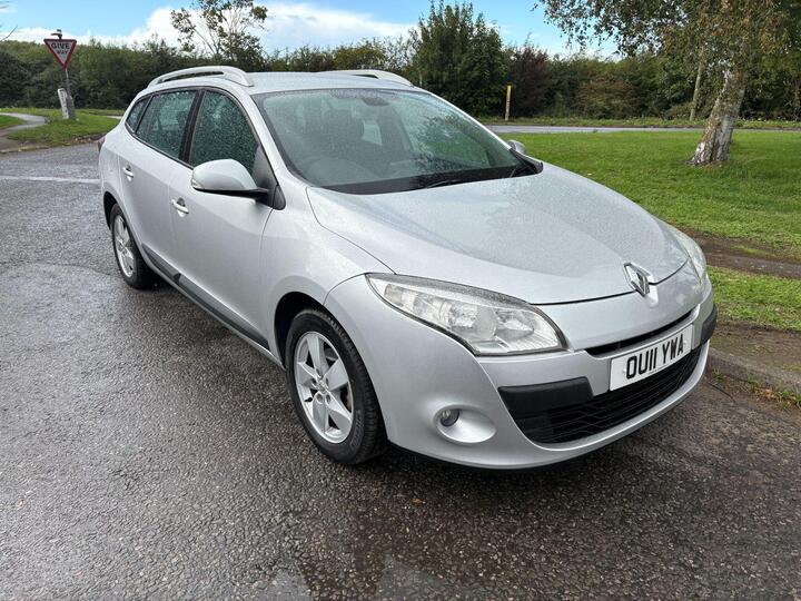 Renault Megane 1.6 16V Dynamique TomTom Sport Tourer Euro 5 5dr Renault Megane 1.6 16V Dynamique TomTom Sport Tourer Euro 5 5dr