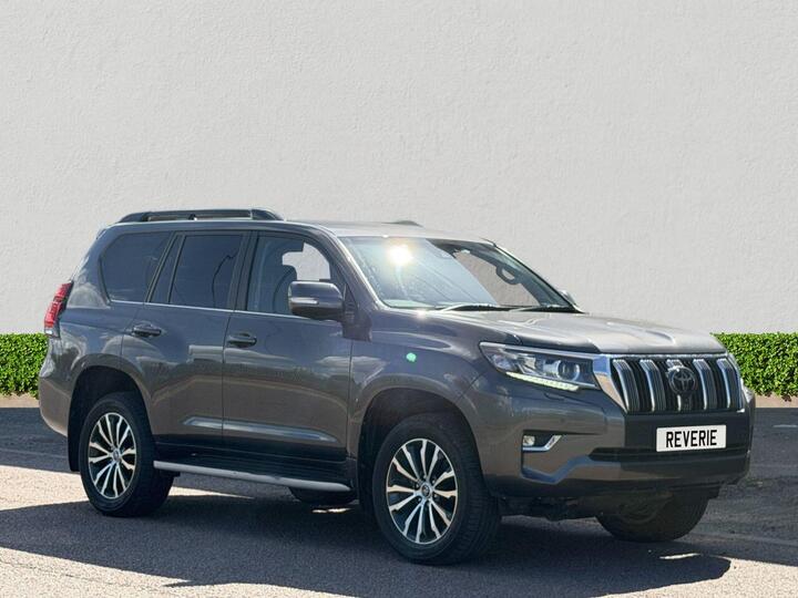 Toyota LAND CRUISER 2.8D Invincible Auto 4WD Euro 6 (s/s) 5dr (7 Seat)