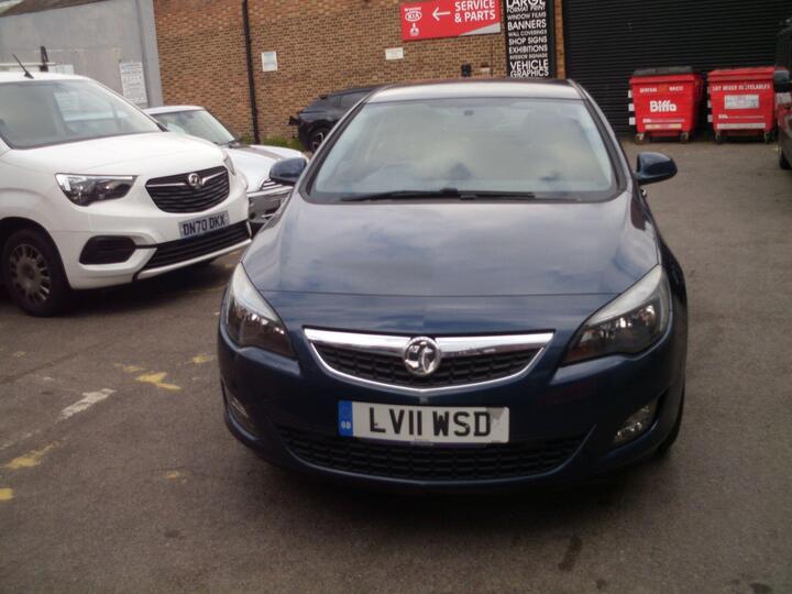 Vauxhall Astra 1.6 16v SRi Auto Euro 5 5dr