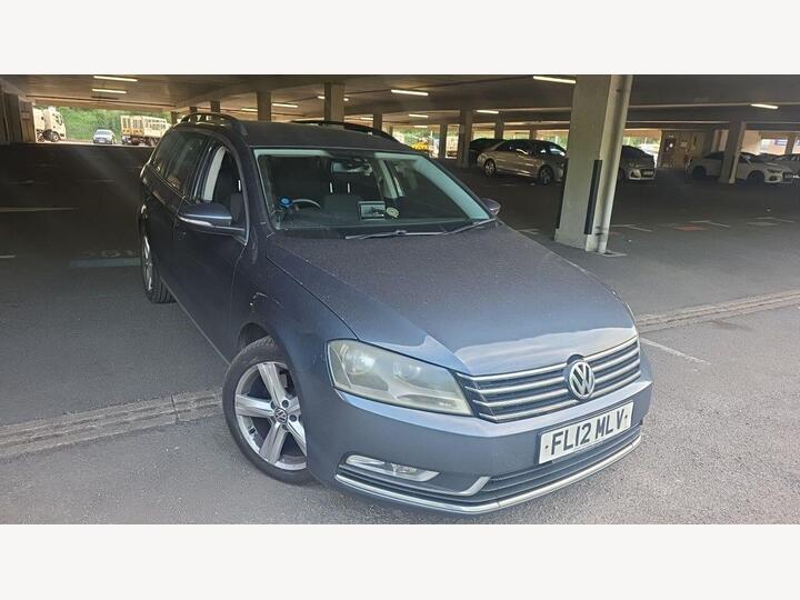 Volkswagen Passat 1.6 TDI BlueMotion Tech SE Euro 5 (s/s) 5dr