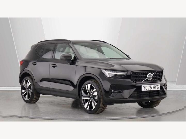 Volvo XC40 2.0 B3 MHEV Ultra Dark DCT Auto Euro 6 (s/s) 5dr