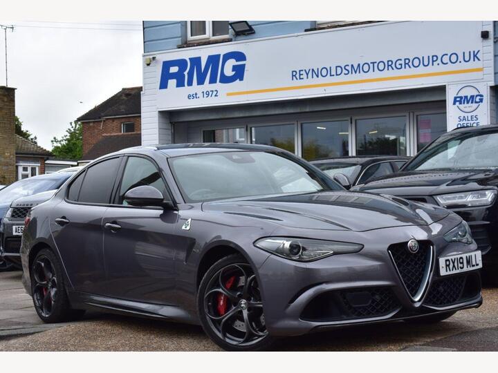 Alfa Romeo GIULIA 2.9 V6 Bi-Turbo Quadrifoglio Auto Euro 6 (s/s) 4dr Alfa Romeo GIULIA 2.9 V6 Bi-Turbo Quadrifoglio Auto Euro 6 (s/s) 4dr