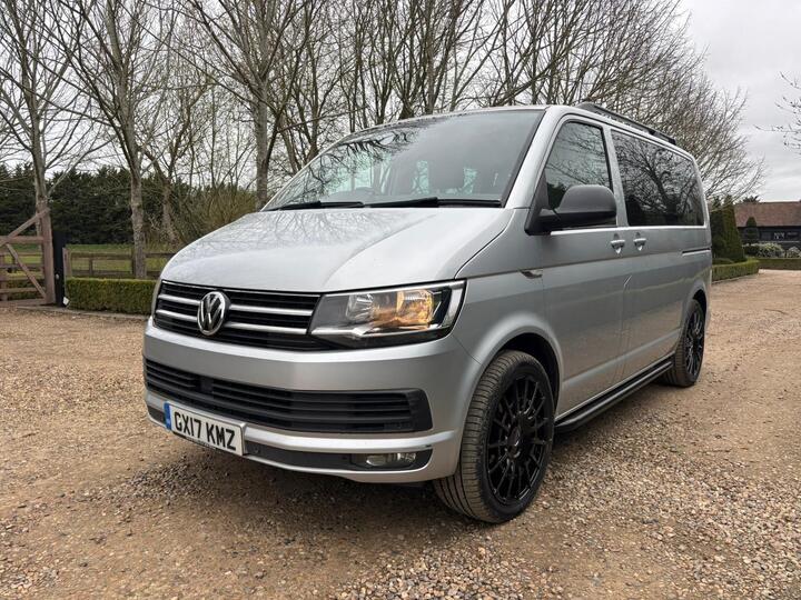 Volkswagen Caravelle 2.0 TDI BlueMotion Tech Executive Euro 6 (s/s) 5dr Volkswagen Caravelle 2.0 TDI BlueMotion Tech Executive Euro 6 (s/s) 5dr