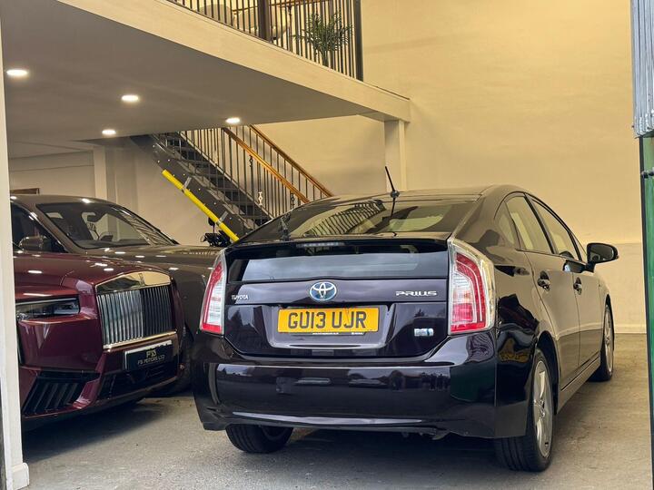 Toyota Prius 1.8 VVT-h T Spirit CVT Euro 5 (s/s) 5dr