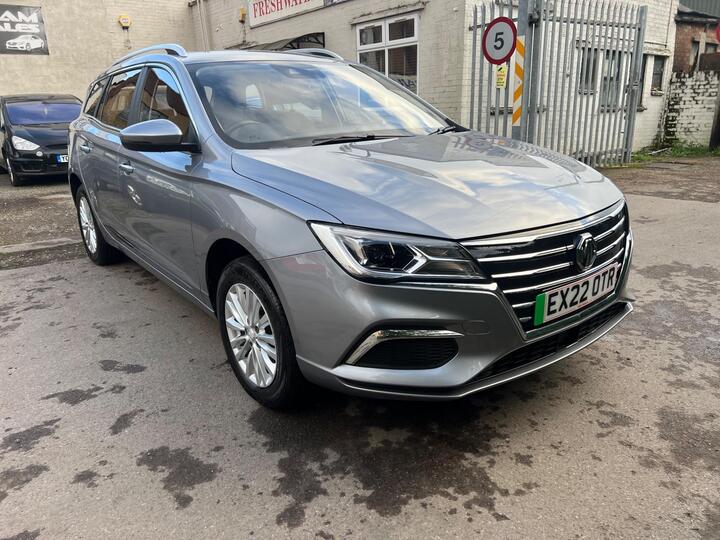 MG MG5 61.1kWh Exclusive Long Range Auto 5dr