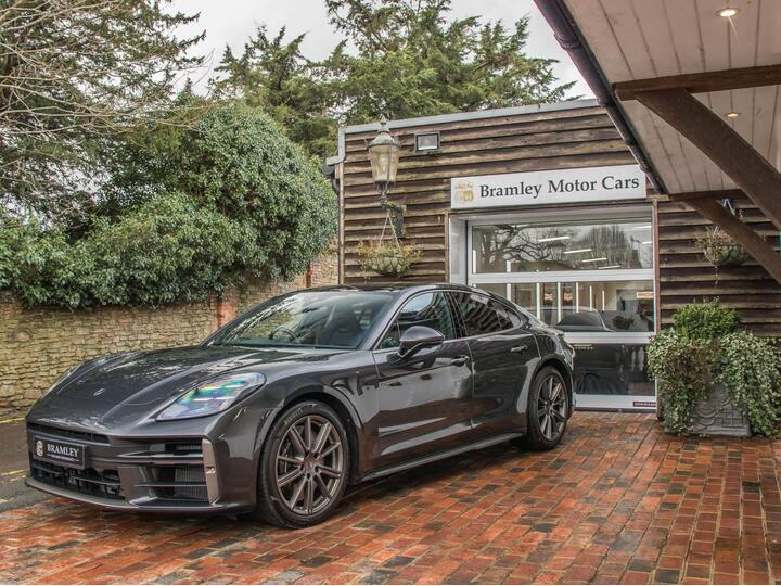 Porsche Panamera 4.0 V8 25.9kWh Turbo E-Hybrid Saloon PDK 4WD Euro 6 (s/s) 5dr