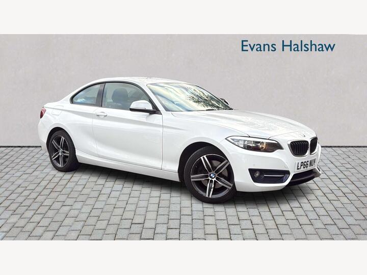 BMW 2 SERIES COUPE 2.0 220i Sport Auto Euro 6 (s/s) 2dr BMW 2 SERIES COUPE 2.0 220i Sport Auto Euro 6 (s/s) 2dr