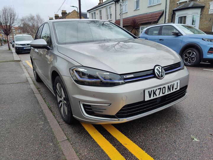 Volkswagen E-Golf 35.8kWh E-Golf Auto 5dr