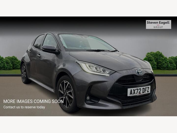 Toyota Yaris 1.5 VVT-h Design E-CVT Euro 6 (s/s) 5dr Toyota Yaris 1.5 VVT-h Design E-CVT Euro 6 (s/s) 5dr