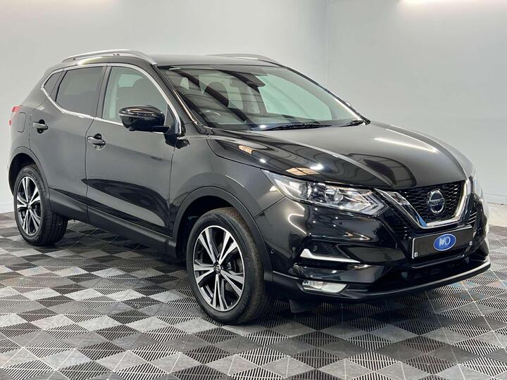 Nissan QASHQAI 1.3 DIG-T N-Connecta Euro 6 (s/s) 5dr