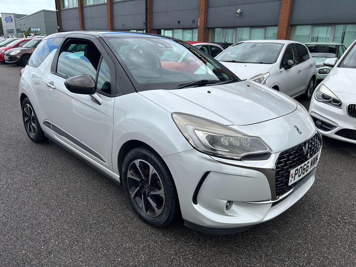 Citroen DS3 STYLISH STANDS OUT FROM THE CROWD