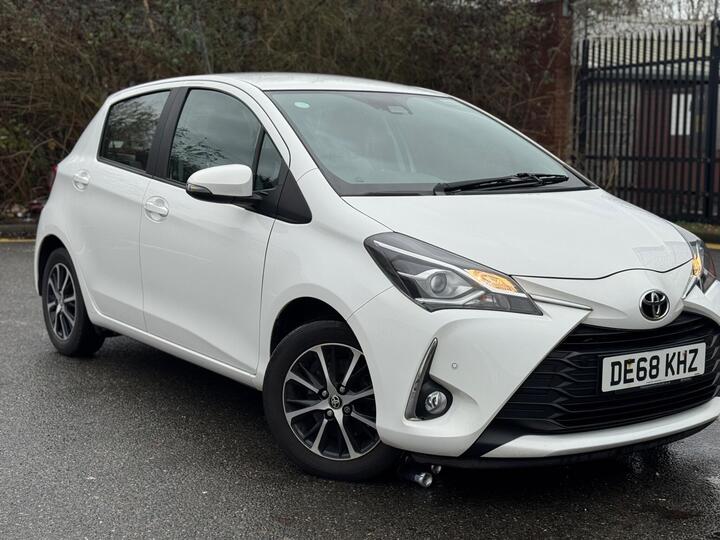 Toyota Yaris 1.5 VVT-i Icon Tech Euro 6 5dr