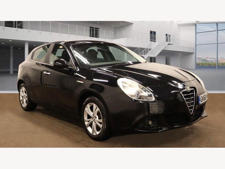 Alfa Romeo Giulietta 1.4 TB Lusso Euro 5 (s/s) 5dr Alfa Romeo Giulietta 1.4 TB Lusso Euro 5 (s/s) 5dr