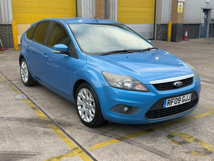 Ford Focus 1.6 Zetec 5dr