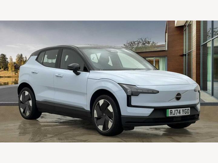 Volvo EX30 Twin Performance 69kWh Plus Auto AWD 5dr