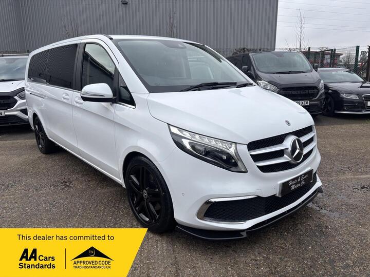 Mercedes-Benz V Class 2.2 V250d Sport G-Tronic+ Euro 6 (s/s) 5dr 8 Seat LWB Mercedes-Benz V Class 2.2 V250d Sport G-Tronic+ Euro 6 (s/s) 5dr 8 Seat LWB
