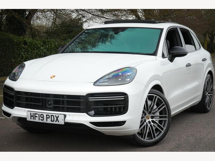 Porsche Cayenne 4.0T V8 Turbo TiptronicS 4WD Euro 6 (s/s) 5dr Porsche Cayenne 4.0T V8 Turbo TiptronicS 4WD Euro 6 (s/s) 5dr