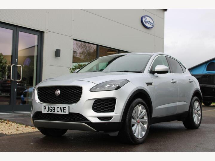 Jaguar E-PACE 2.0 P250 SE Auto AWD Euro 6 (s/s) 5dr Jaguar E-PACE 2.0 P250 SE Auto AWD Euro 6 (s/s) 5dr