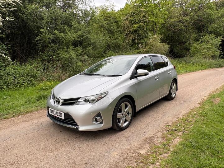 Toyota Auris 1.6 V-Matic Excel Euro 5 5dr